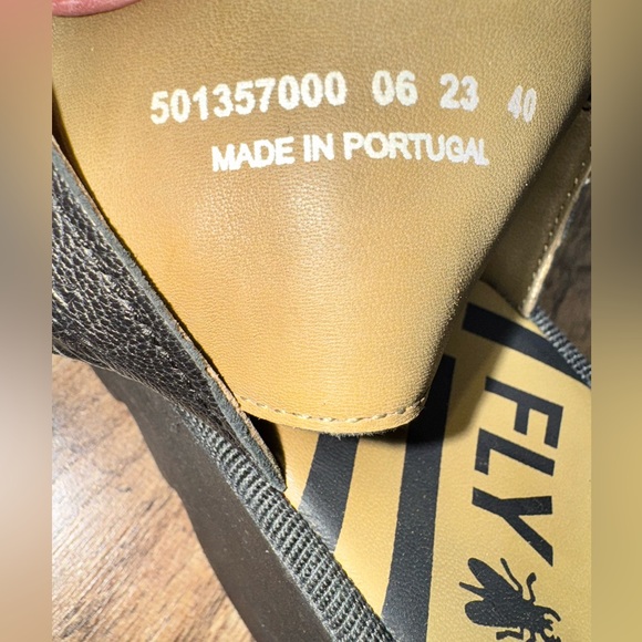 Fly London Black Leather Slide Sandals • Comfortable Wedge Sole Size 40 US 9-9.5 - Picture 11 of 13